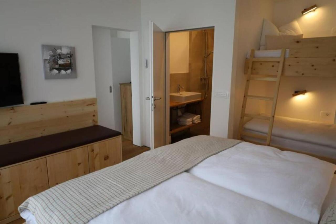 Appartement Mit Balkon Und Hallenbad 마리아알름암스타이너르넨미어 외부 사진